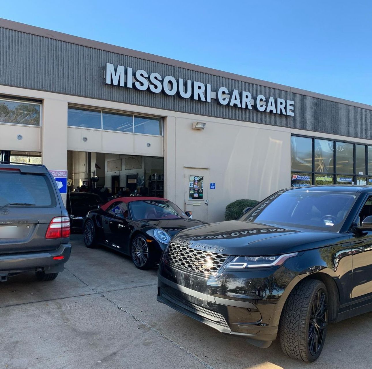 Cars lined up at Missouri Car Care